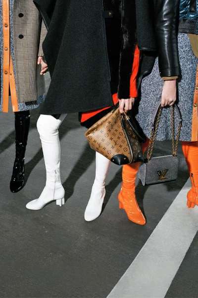 Look 2